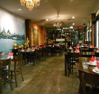 Ma Nee - Hotel WA