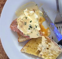 Simon's Cafe - Hotel WA