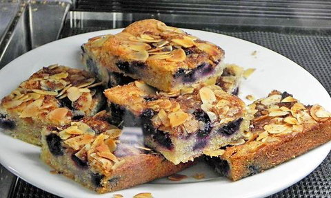 Flavours Cafe - Hotel WA 8