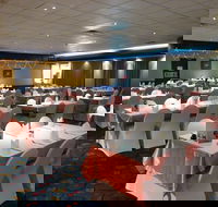 Club Singleton Thai Family Restaurant - Hotel WA