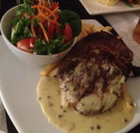 Bowning Hotel Dining Room - Hotel WA
