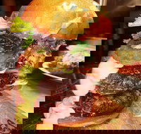 Canuck Rack Shack - Hotel WA