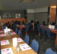 Commercial Hotel Thai Restaurant - Hotel WA