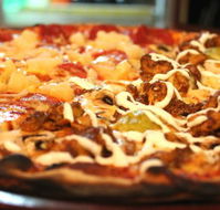 Heat Woodfired Pizza Bar - Hotel WA