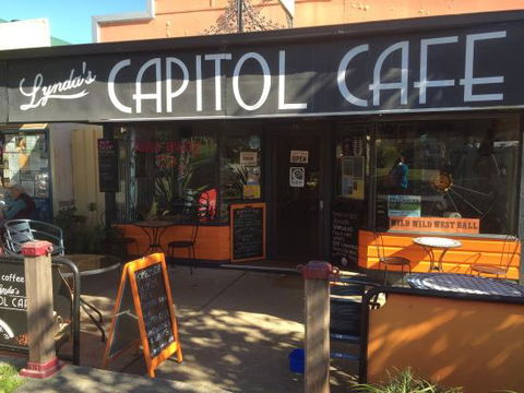 Capital Cafe - Hotel WA 0
