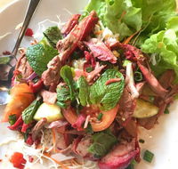 Two Sisters Lao Thai Cuisine - Hotel WA
