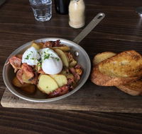 EQ Cafe - Hotel WA