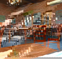 Oliver's Real Food - Hotel WA