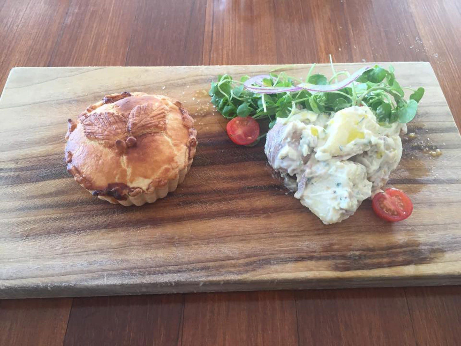 Hope Island QLD Hotel WA