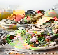 Sumo Salad - Broadbeach - Hotel WA