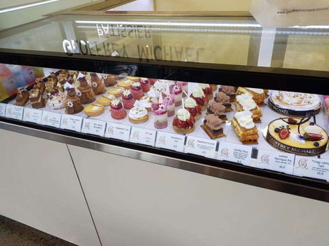 Geoffrey Michael Patissier - Hotel WA 0
