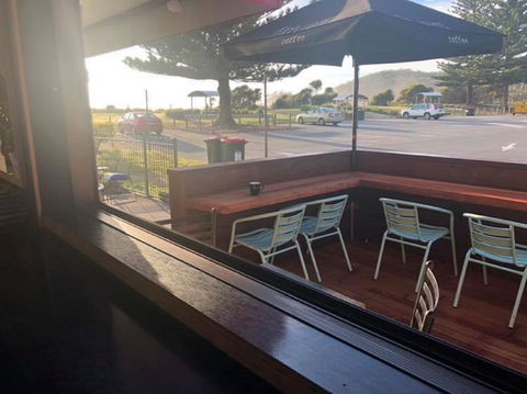 Surf Beach Cafe - Hotel WA 2