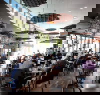 EQ Cafe and Lounge - Hotel WA