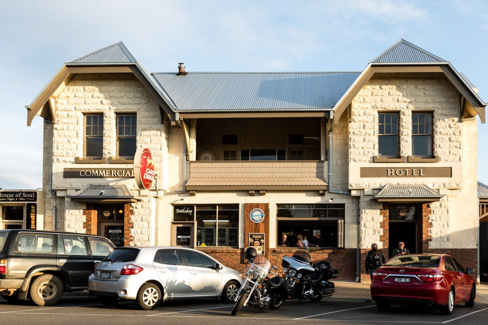 Allambee VIC Hotel WA