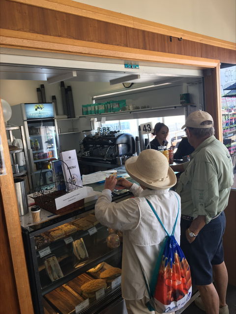 Marina View Cafe - Hotel WA 2