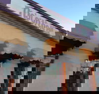 Thai on the Hill - Hotel WA