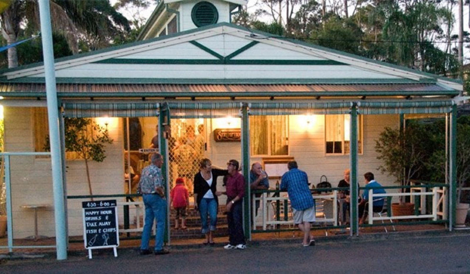 Sunshine Bay NSW Hotel WA