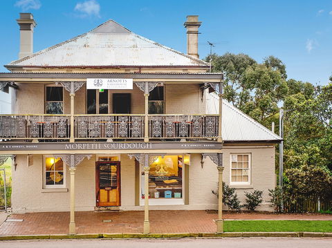 Sourdough Baking Class With Stephen Arnott At Historic Arnott Bakehouse - Hotel WA 2