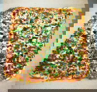 Perfect Pizza - Springfield - Hotel WA