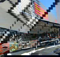 Feed 'n' Frenzy - Hotel WA