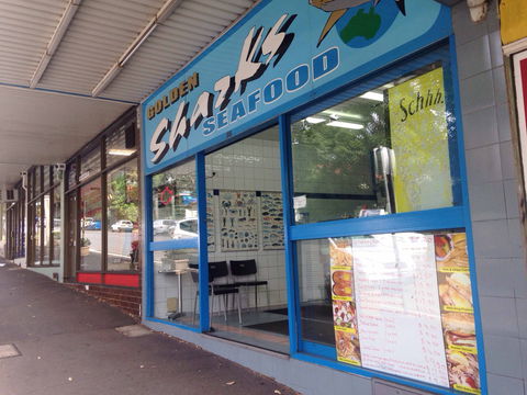 Golden Sharks Seafood - Hotel WA 0