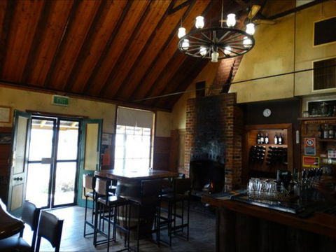 The Lion Of Waterloo Restaurant - Closed Until Further Notice - Hotel WA 0