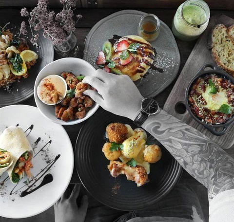 Harry's Grill - Hotel WA 22
