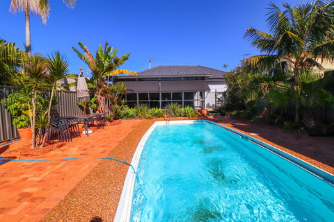 Milly & Romeo's - Hotel WA 0