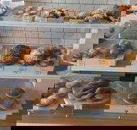 Oliver's Patisserie  Cafe - Hotel WA