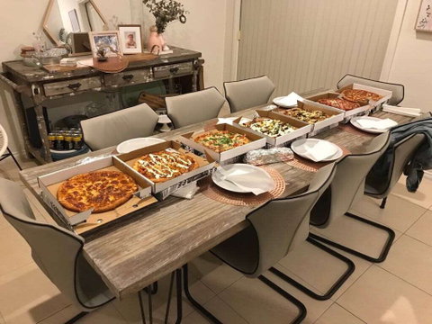Sinatra’s Pizzeria - Hotel WA 0