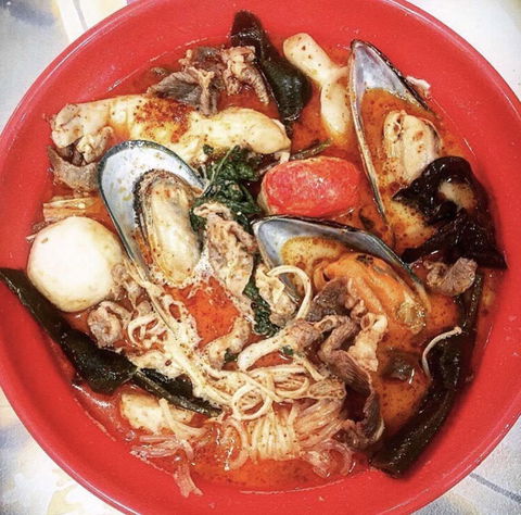 Chinese Hot Spicy Dip - Hotel WA 0
