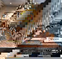 Brews Brothers Coffee  Tea Co. - Hotel WA