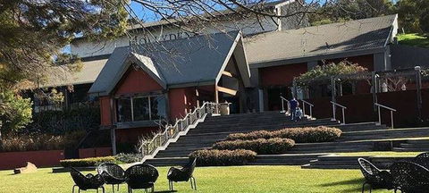 Vines Restaurant At Hollydene Estate - Hotel WA 3