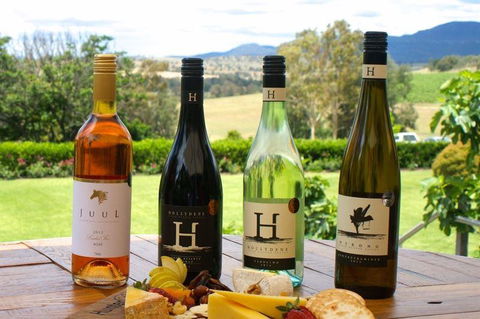 Vines Restaurant At Hollydene Estate - Hotel WA 5