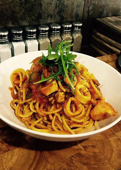 Harriman's Pizza Pasta And Grill - Hotel WA 8