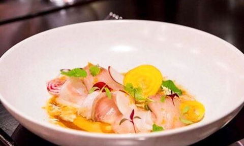 Mizz B'z Food & Wine - Hotel WA 2