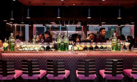 Mizz B'z Food & Wine - Hotel WA 5