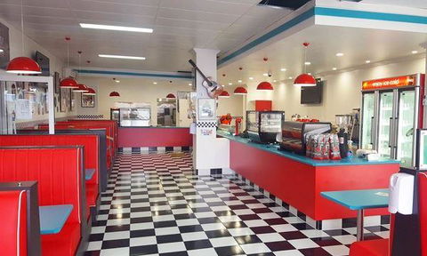 RJ's Rock N Roll Diner - Hotel WA 8
