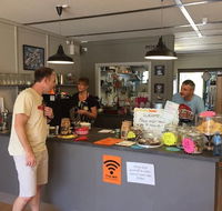 Pickers Cafe  Collectables - Hotel WA