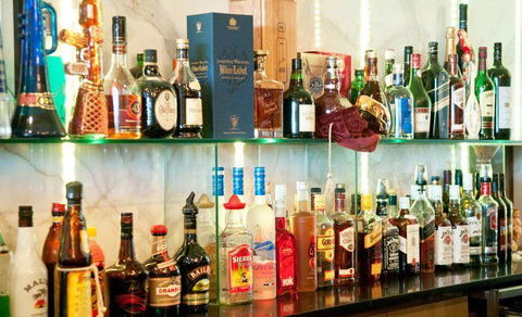 Twin Peeks Lingerie Restaurant - Hotel WA 15