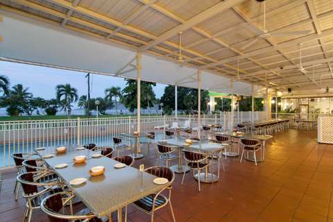 Charlie’s Seafood Buffet - Hotel WA 2