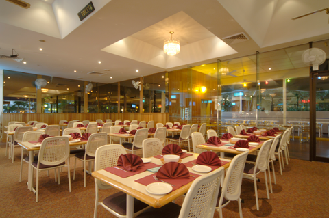 Charlie’s Seafood Buffet - Hotel WA 4