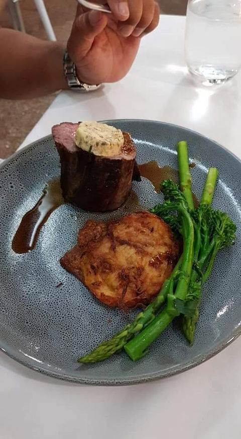 The Vinyard Wine Bar & Restaurant - Hotel WA 4