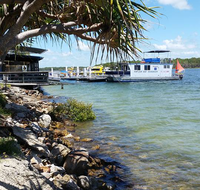 Tin Can Bay Yacht Club Bistro - Hotel WA