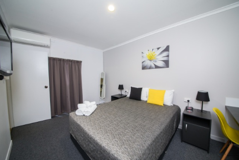 Glenmore Palms Motel - Hotel WA 3