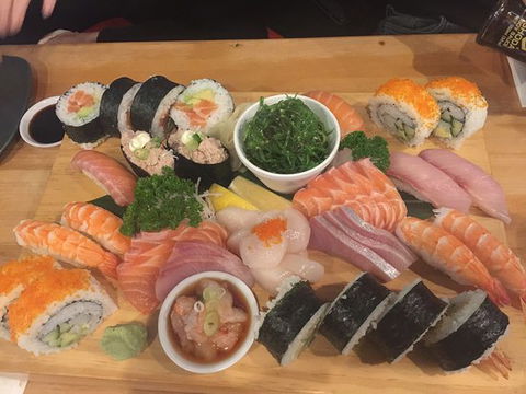 Sakana Sushi Bar - Hotel WA 0