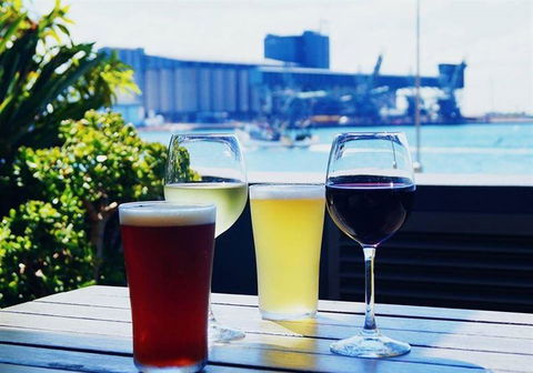Grunske's By The River - Hotel WA 7