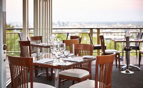 Cafe Sopra - Hotel WA 32