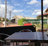 The Loungeroom on James - Hotel WA