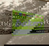 Davo's Deli - Hotel WA